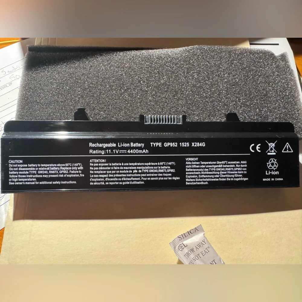 Laptop battery- Brand new never used - 11 V- GP952